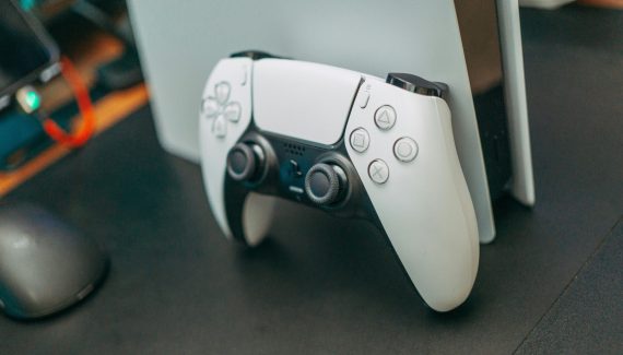 How to Connect a PS5 Controller to iPhone (Step-by-Step)