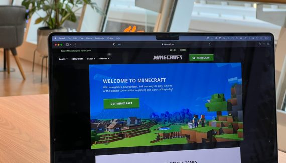 How to Fix the Minecraft “Skin Images Must Be 64×64″ Error