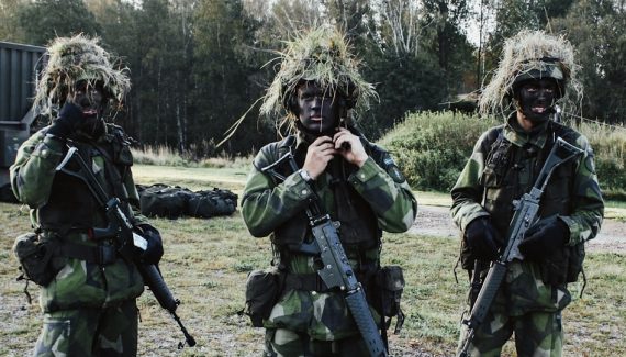 Best Games You Can Play With AI in 2025